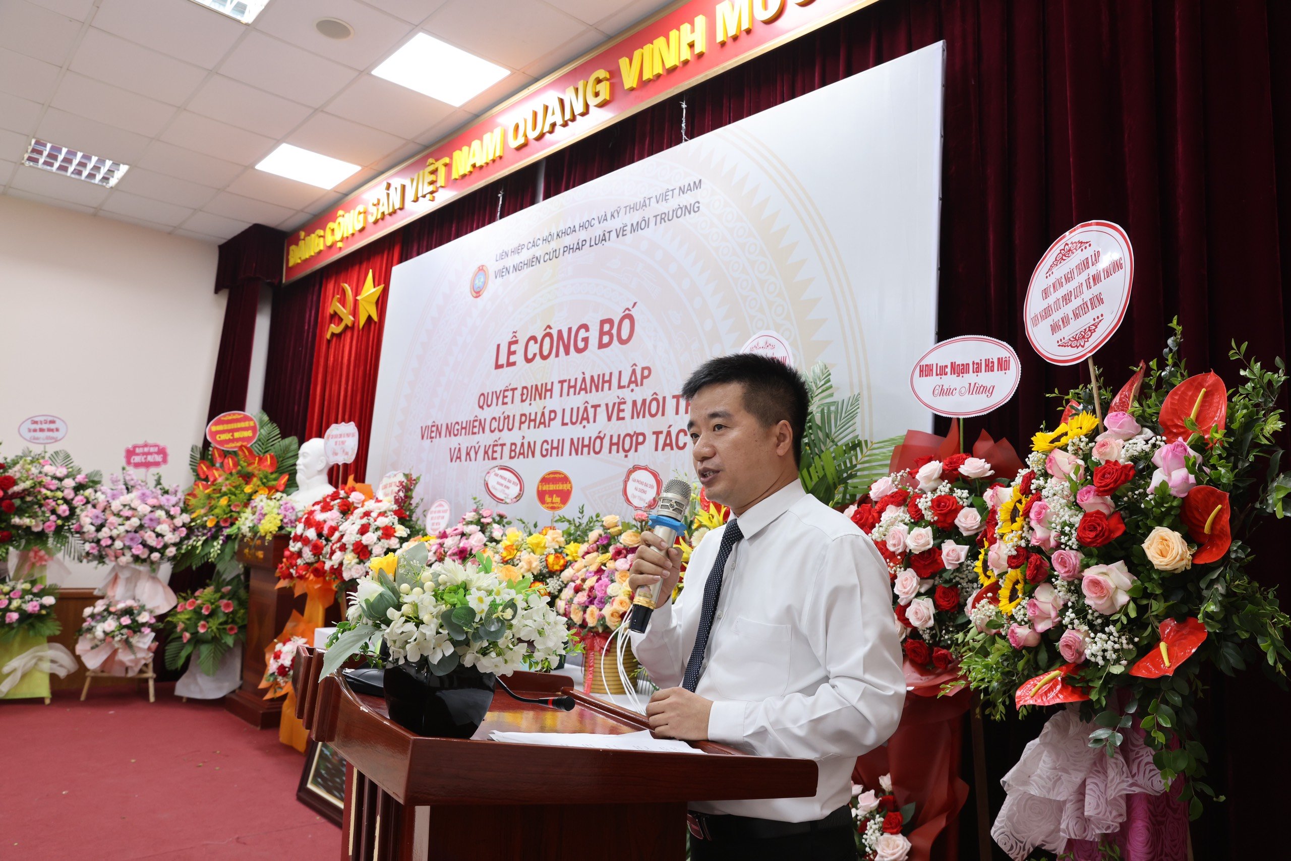 Viện pháp luật về môi trường